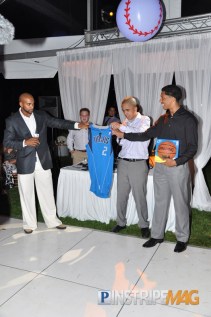 David-Tyree-Hosting-Auction2