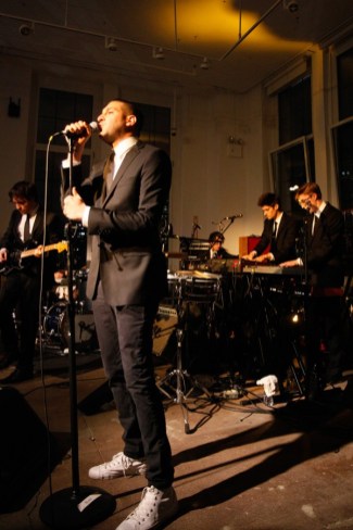 DKNY_MEN FALL 12 HOLY GHOST PERFORM