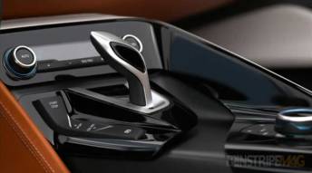 BMW-i8-Concept-Spyder-hybrid-high-performance-car-steering-gear-shift