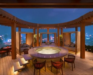 Shanghai Vue Hyatt on the band, Top 10 Rooftop bars in the world