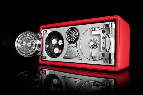 Colosimo Double Wing watch safe by Döttling Colosimo Double Wing watch safe for your luxury timepiece by Döttling