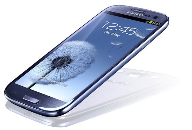 Samsung Galaxy S III smartphone is here and it's all about sharing Samsung Galaxy S III smartphone is here and it's all about sharing