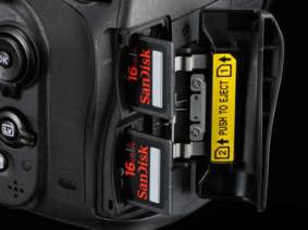 Nikon D600 Dual SD Card Ports