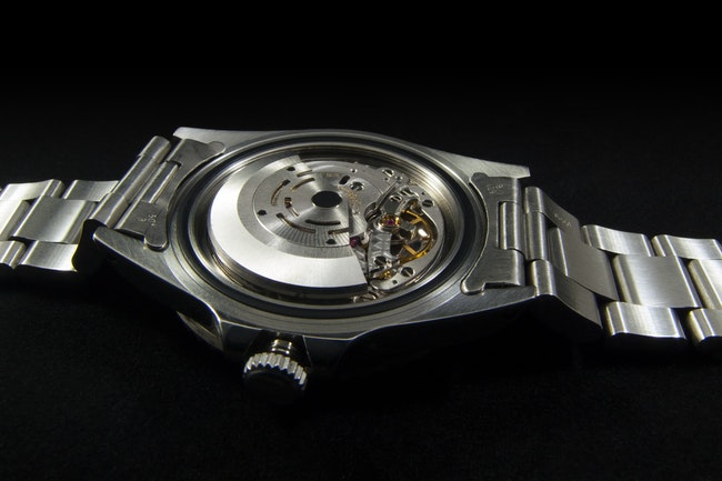 Inner workings of a watch.