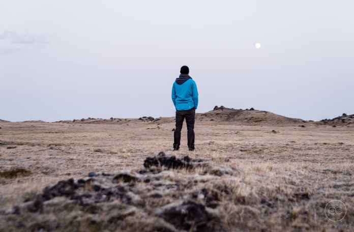 MALE SOLO TRAVELER