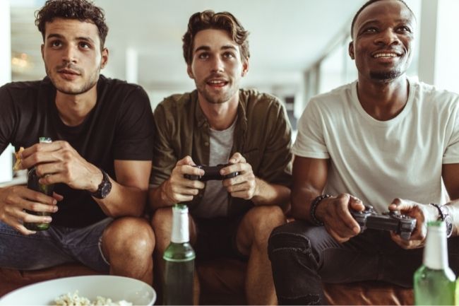 Guys’ Night In: Tips for Hosting a Night With the Boys